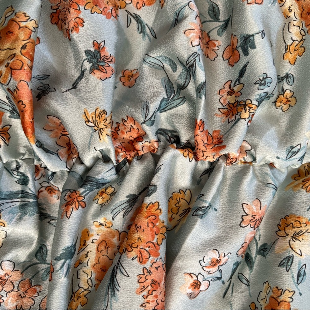 Flowery Ruched Dress - Picture 2 of 5